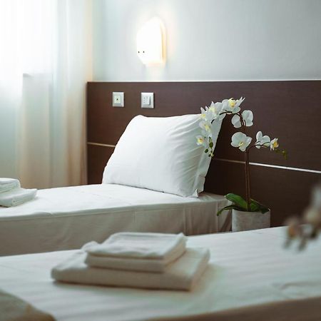 Albergo Commercio パルマノーヴァ エクステリア 写真